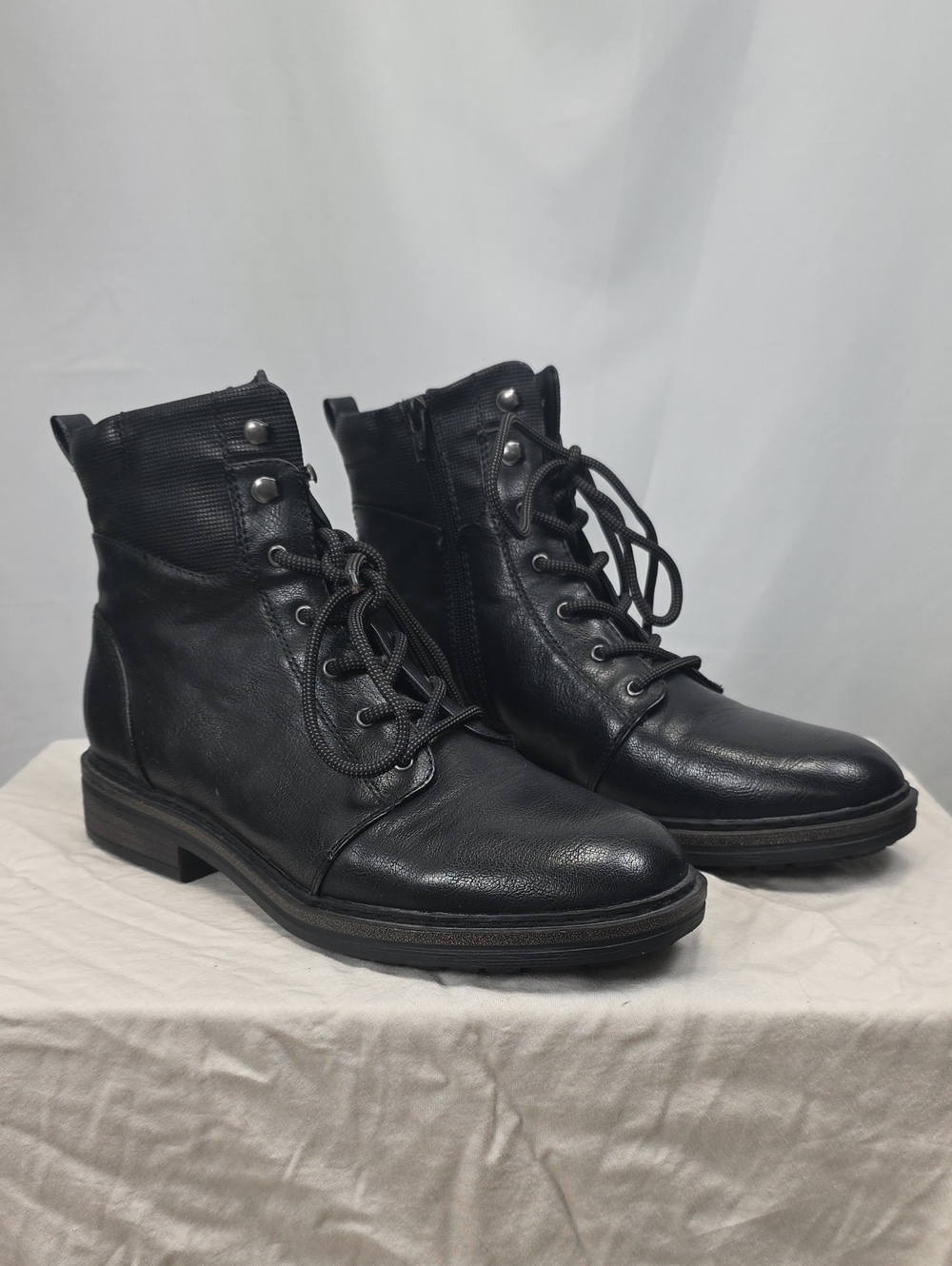 BareTraps Black Lace-Up Ankle Boots Size 10